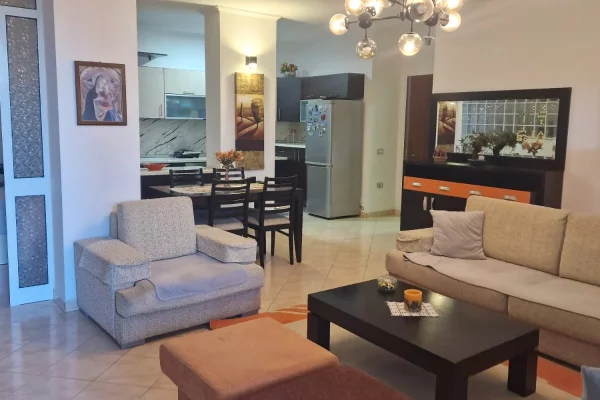 Shtepi ne shitje 3+1 ne Tirane - 260,000 Euro