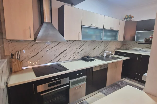 Shtepi ne shitje 3+1 ne Tirane - 260,000 Euro