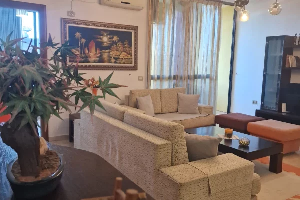 Shtepi ne shitje 3+1 ne Tirane - 260,000 Euro