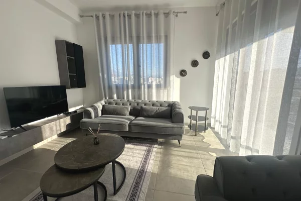 Shtepi me qera 2+1 ne Tirane - 600 Euro