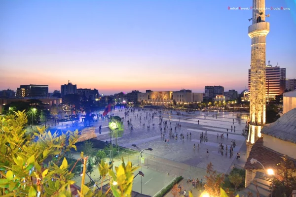 Ambient biznesi ne shitje 1+1 ne Tirane - 90,000 Euro