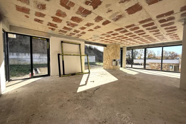 Shtepi ne shitje 4+1 ne Tirane - 850,000 Euro