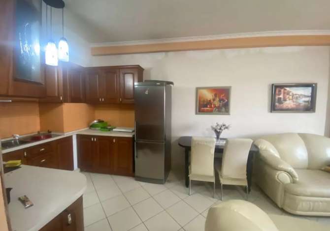 Shtepi me qera 2+1 ne Tirane - 450 Euro
