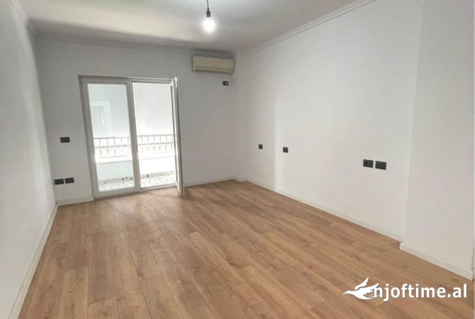 Shtepi ne shitje 2+1 ne Tirane - 150,000 Euro