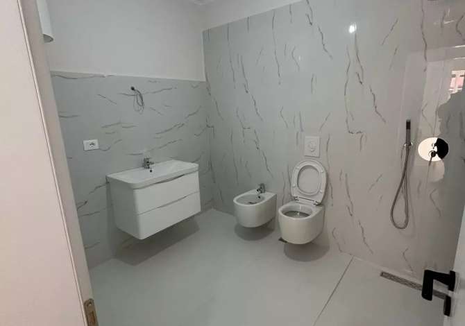 Shtepi ne shitje 1+1 ne Tirane - 135,000 Euro