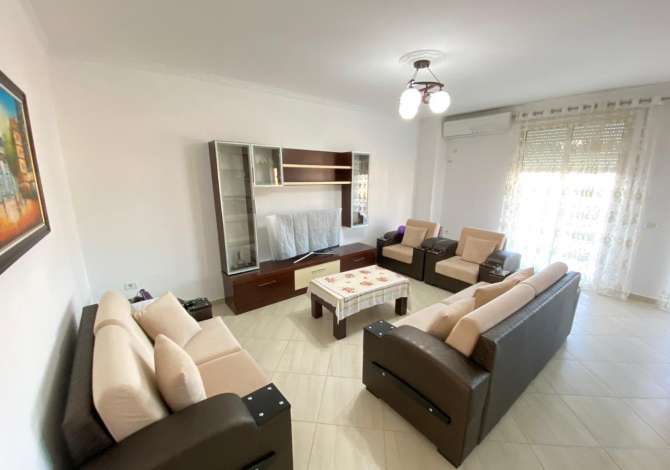 Shtepi me qera 4+1 ne Tirane - 900 Euro