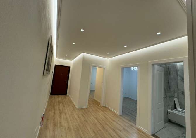 Shtepi ne shitje Apartament ne Tirane, 3+1, Mobilimi Pjeserisht e mobiluar, Pagesa 220,000  Euro.