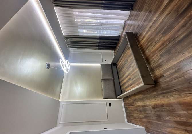 Shtepi ne shitje Apartament ne Durres, 2+1, Mobilimi E mobiluar, Pagesa 248,000  Euro.