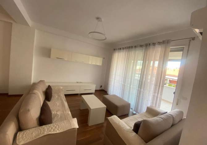 Shtepi me qera 3+1 ne Tirane - 1,000 Euro