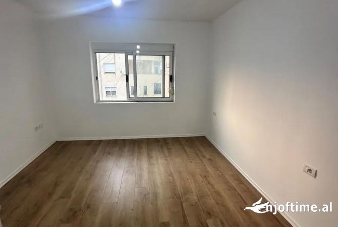 Shtepi ne shitje 2+1 ne Tirane - 135,000 Euro