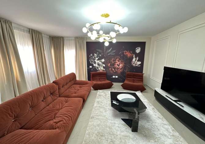 Shtepi me qera 3+1 ne Tirane - 1,200 Euro