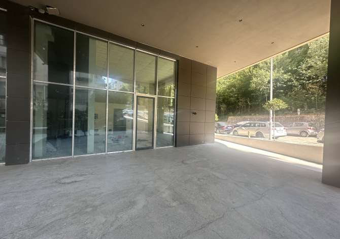 Ambient biznesi me qera 1+1 ne Tirane - 2,500 Euro