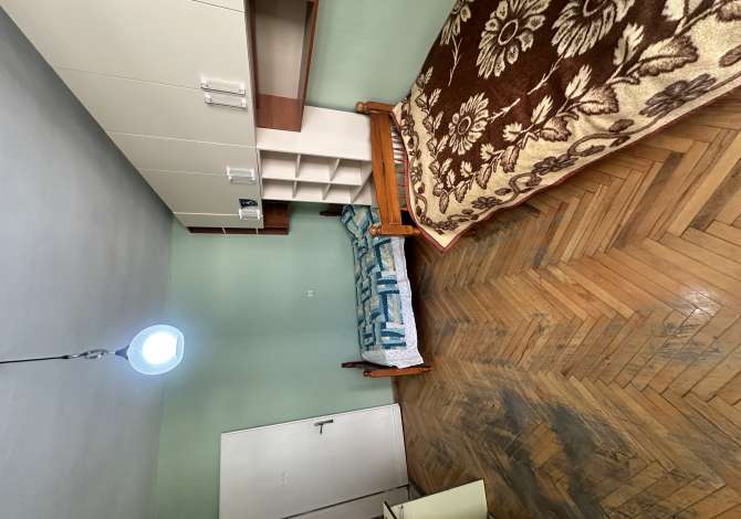Shtepi me qera Apartament ne Tirane, 3+1, Mobilimi E mobiluar, Pagesa 500  Euro.