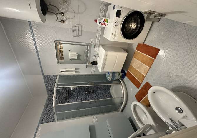 Shtepi me qera Apartament ne Tirane, 1+1, Mobilimi E mobiluar, Pagesa 1,000  Euro.