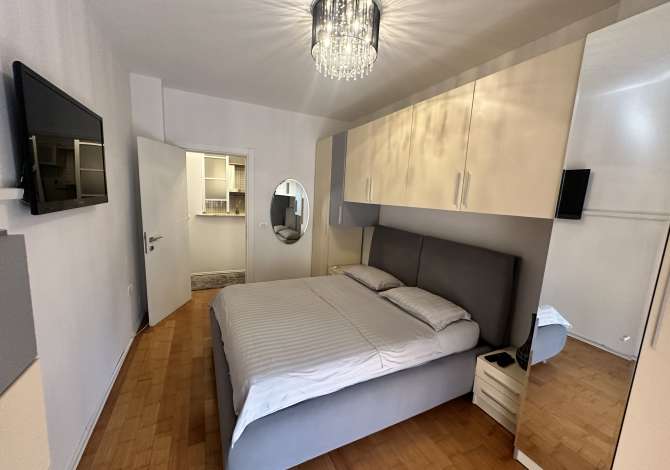 Shtepi me qera Apartament ne Tirane, 1+1, Mobilimi E mobiluar, Pagesa 1,000  Euro.