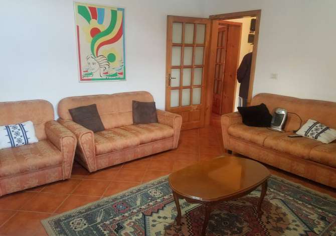 Shtepi me qera 2+1 ne Tirane - 500 Euro