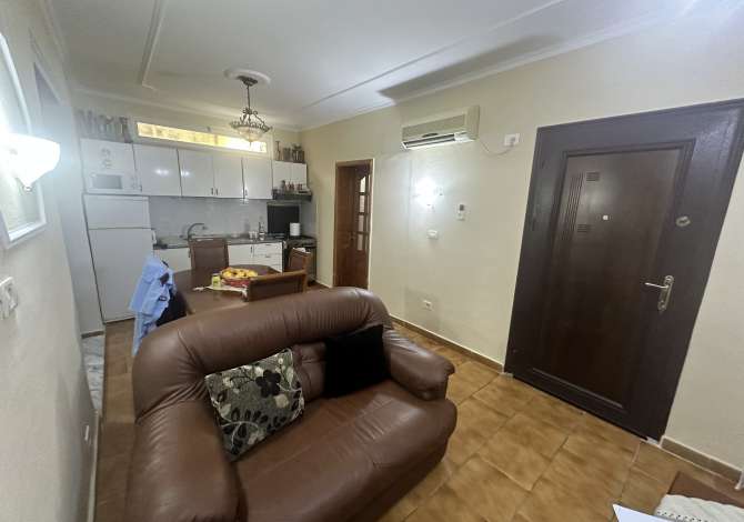 Shtepi me qera 2+1 ne Tirane - 500 Euro