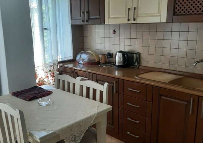 Shtepi me qera 1+1 ne Tirane - 470 Euro