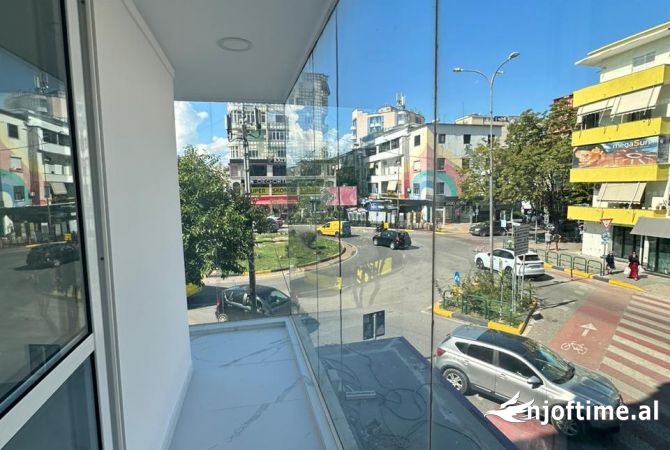 Ambient biznesi me qera 1+1 ne Tirane - 700 Euro