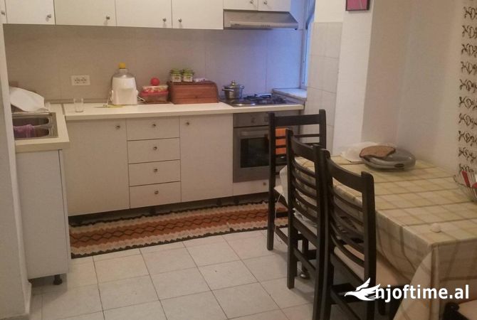 Shtepi ne shitje 2+1 ne Tirane - 145,000 Euro