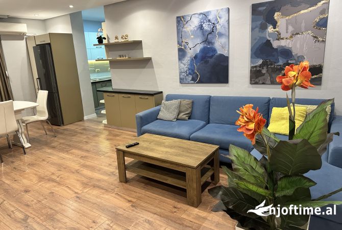 Shtepi me qera 2+1 ne Tirane - 1,000 Euro