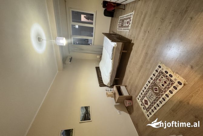 Shtepi me qera 2+1 ne Tirane - 700 Euro