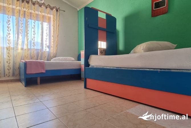 Shtepi me qera Apartament ne Tirane, 2+1, Mobilimi E mobiluar, Pagesa 550  Euro.