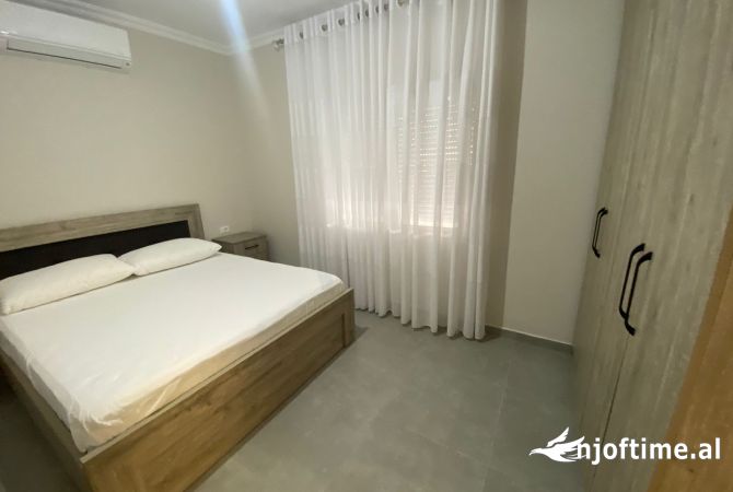 Shtepi me qera 1+1 ne Tirane - 400 Euro
