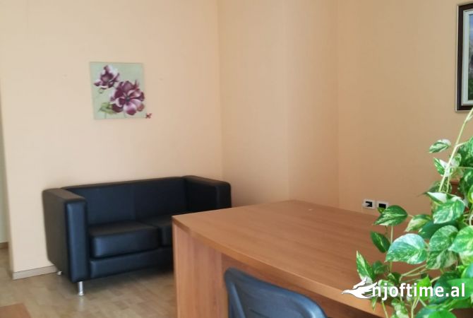 ‼️Jepet me qera ambjent per zyra prane Vasil Shanto