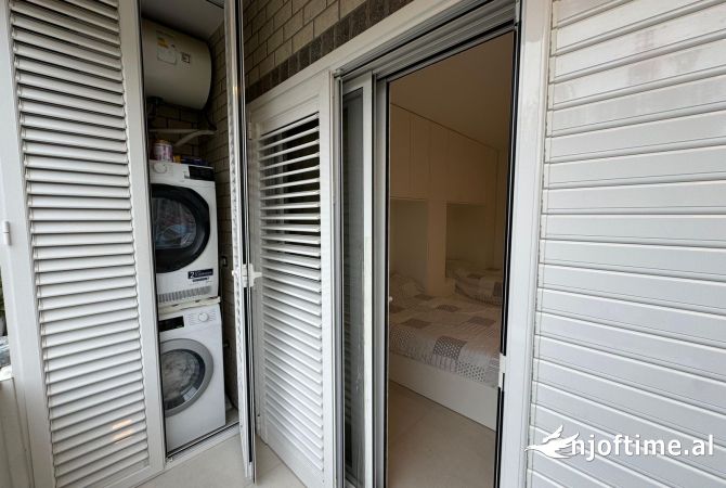 Shtepi ne shitje Apartament ne Tirane, 2+1, Mobilimi E mobiluar, Pagesa 275,000  Euro.