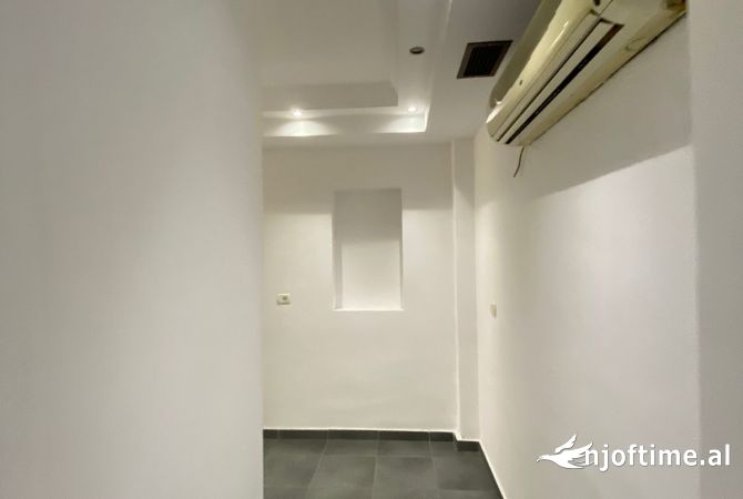 Ambient biznesi me qera 3+1 ne Tirane - 1,500 Euro