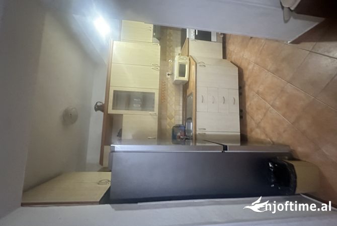 Shtepi ne shitje 1+1 ne Tirane - 120,000 Euro