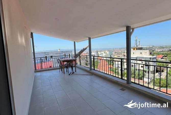 Shtepi ne shitje Apartament ne Tirane, 2+1, Mobilimi Bosh, pa mobiluar, Pagesa 125,000  Euro.