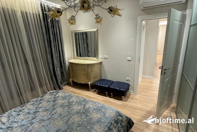 Shtepi me qera Apartament ne Tirane, 1+1, Mobilimi E mobiluar, Pagesa 750  Euro.