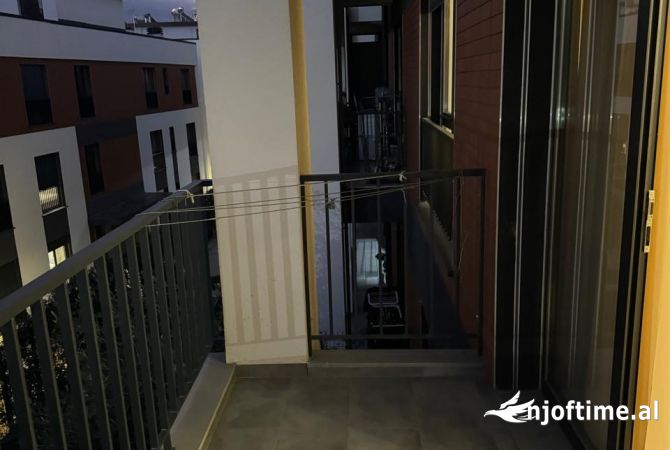 Shtepi me qera Apartament ne Tirane, 1+1, Mobilimi E mobiluar, Pagesa 750  Euro.