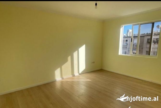 Shtepi ne shitje 1+1 ne Tirane - 78,000 Euro