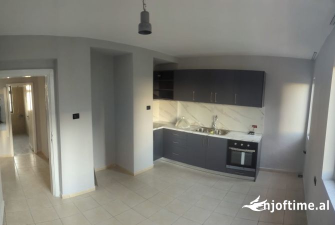 Shtepi me qera 1+1 ne Tirane - 45,000 Leke