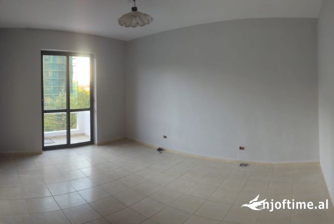 Shtepi me qera 1+1 ne Tirane - 45,000 Leke