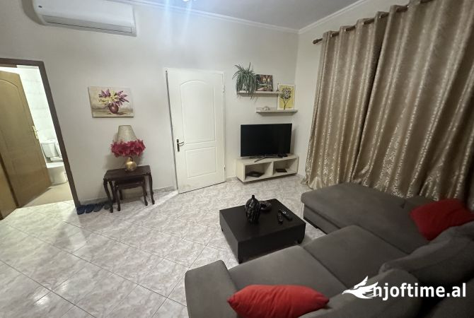 Shtepi me qera 3+1 ne Tirane - 700 Euro
