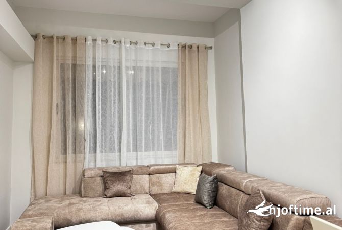 Shtepi me qera 2+1 ne Tirane - 600 Euro