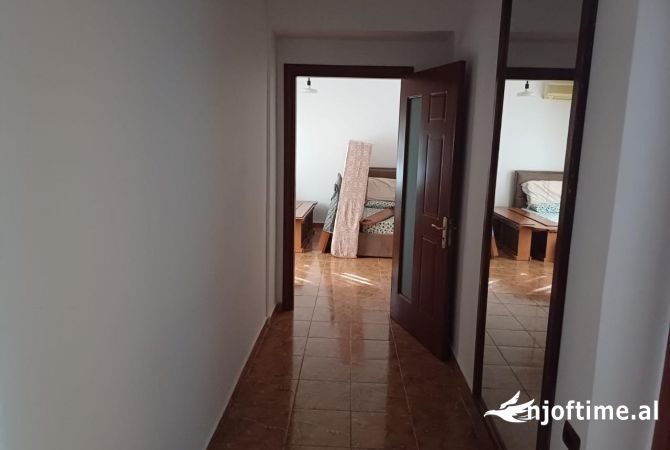 Shtepi me qera 2+1 ne Tirane - 600 Euro
