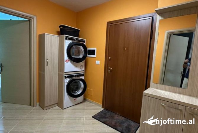 Shtepi me qera Apartament ne Tirane, 2+1, Mobilimi E mobiluar, Pagesa 700  Euro.