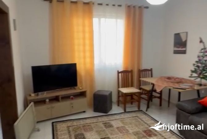 Shtepi me qera 2+1 ne Tirane - 50,000 Leke