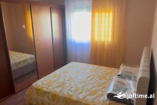 Shtepi me qera Apartament ne Tirane, 2+1, Mobilimi E mobiluar, Pagesa 50,000  Leke.