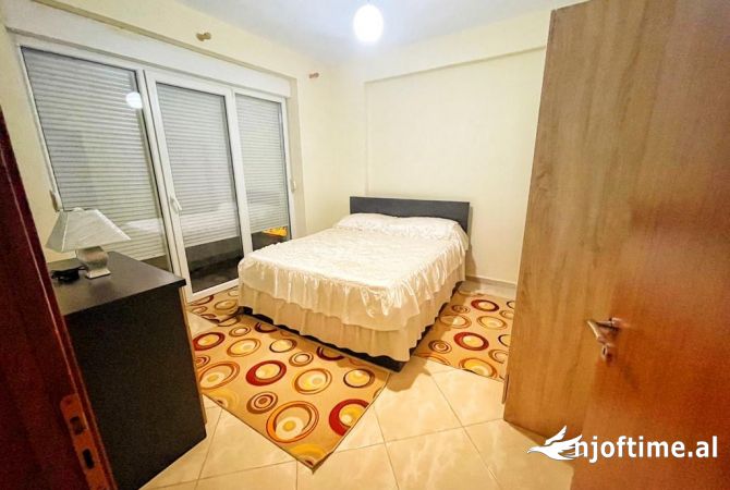 Shtepi me qera 2+1 ne Tirane - 550 Euro