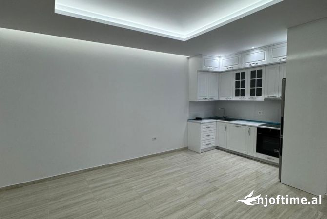 Shtepi me qera 2+1 ne Tirane - 600 Euro