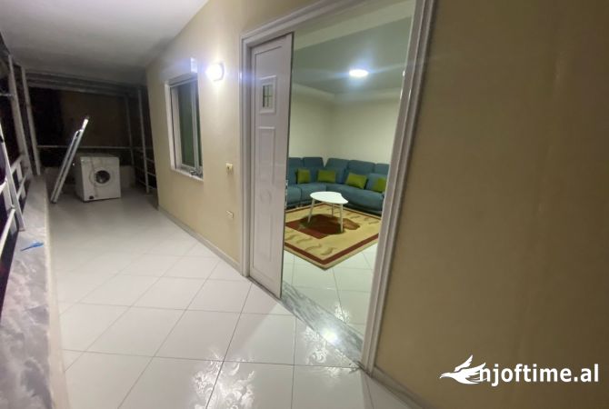 Shtepi me qera 2+1 ne Tirane - 550 Euro