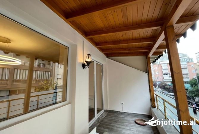 Shtepi me qera Apartament ne Tirane, 2+1, Mobilimi Pjeserisht e mobiluar, Pagesa 950  Euro.