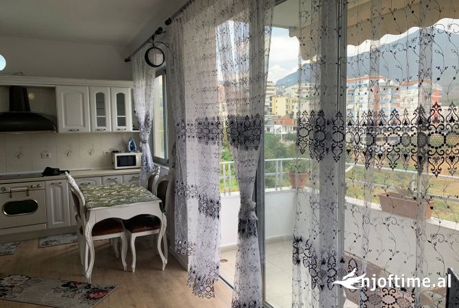 Shtepi me qera 1+1 ne Tirane - 330 Euro