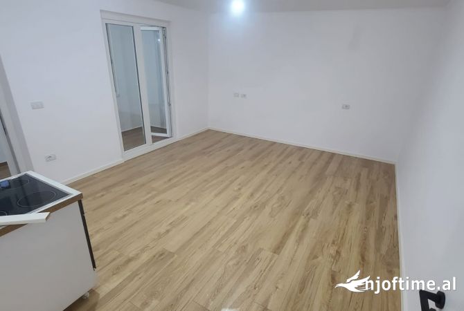 Shtepi ne shitje 1+1 ne Tirane - 120,000 Euro